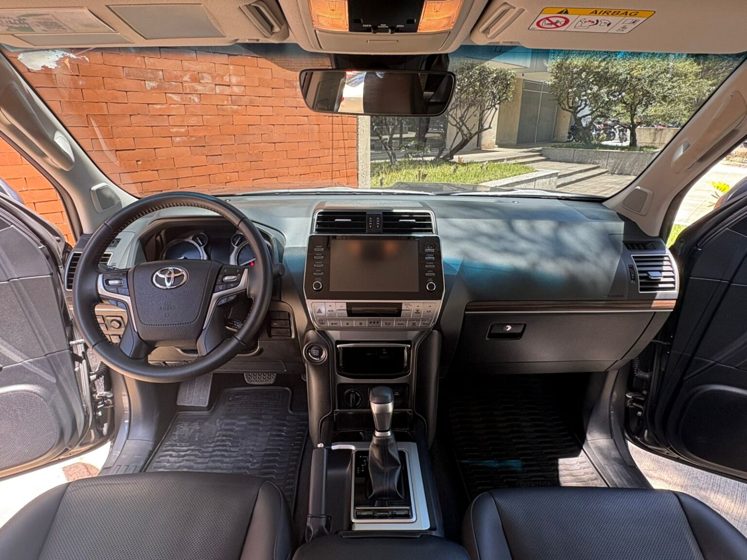 Toyota-Land-Cruiser-Prado-2023-181KFJ (12)