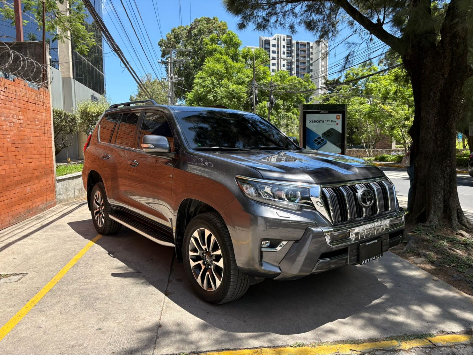 Toyota-Land-Cruiser-Prado-2023-181KFJ (2)