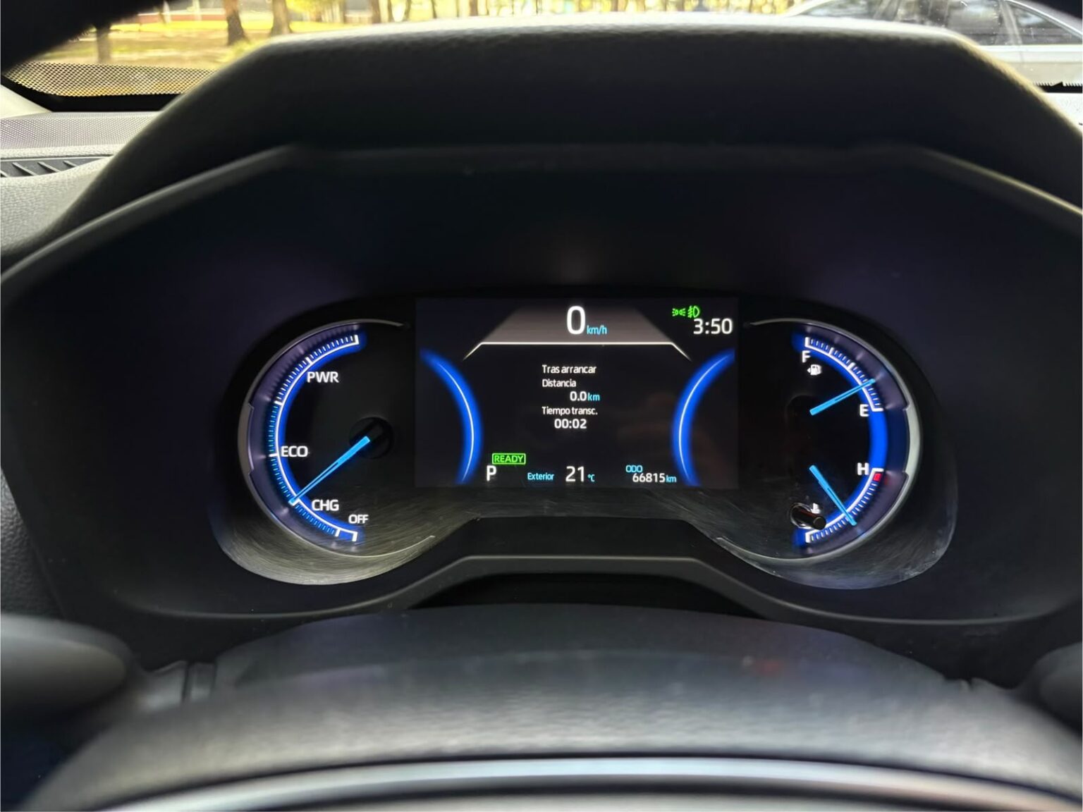 Toyota-Rav4-Hibrid-2021-981HRZ (15)