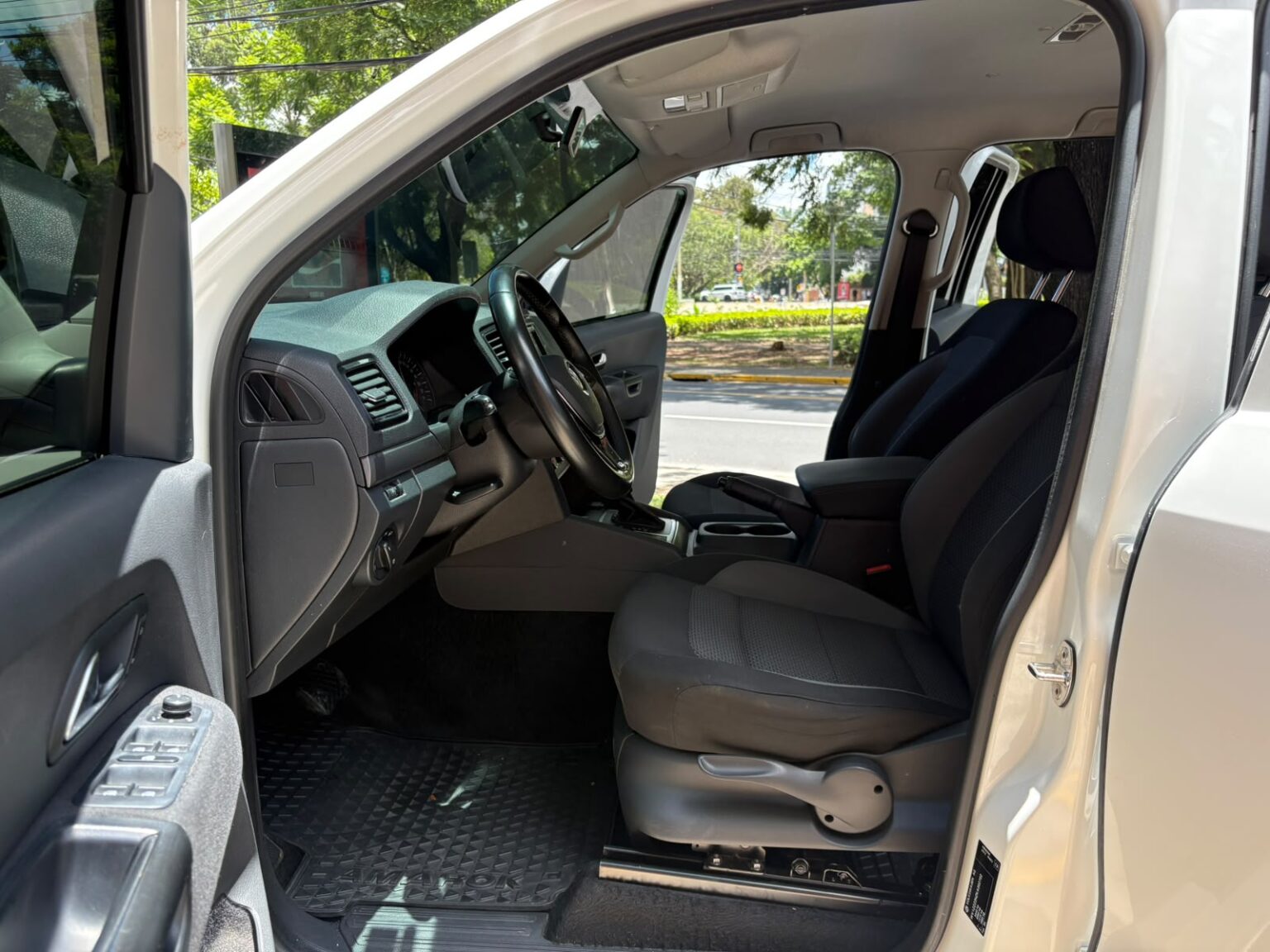 Volkswagen-Amarok-AT-2019- (8)