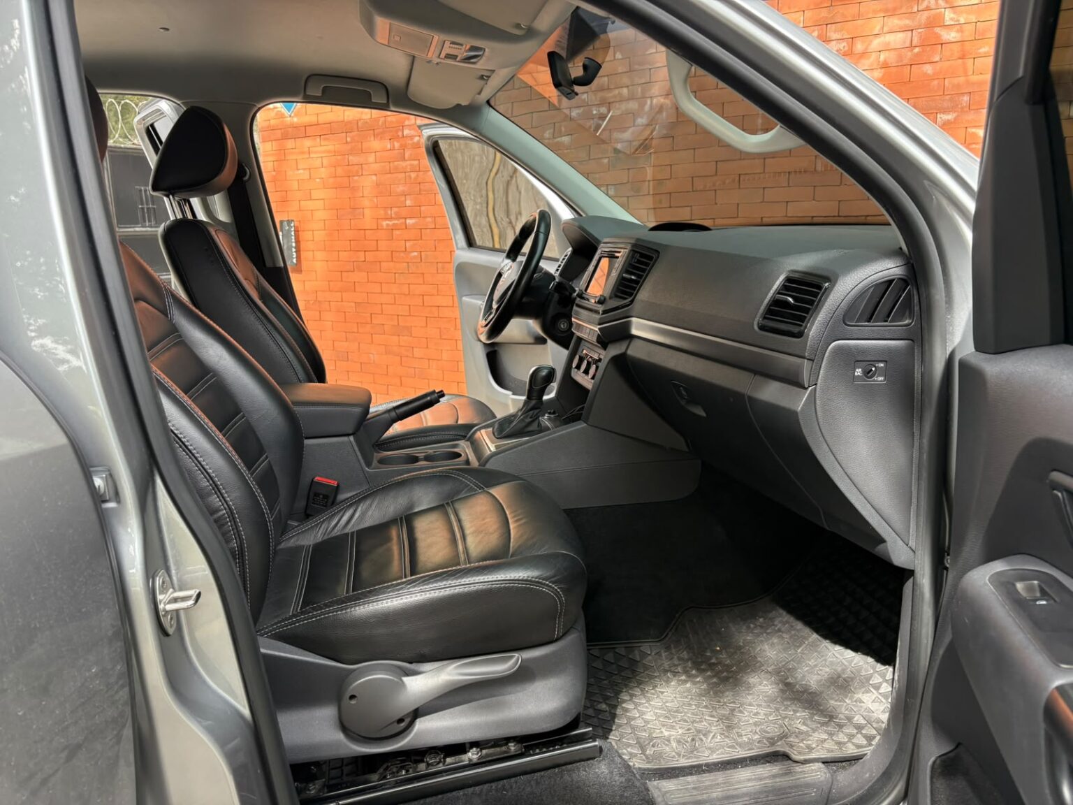 Volkswagen-Amarok-at-2023-945KMB (11)