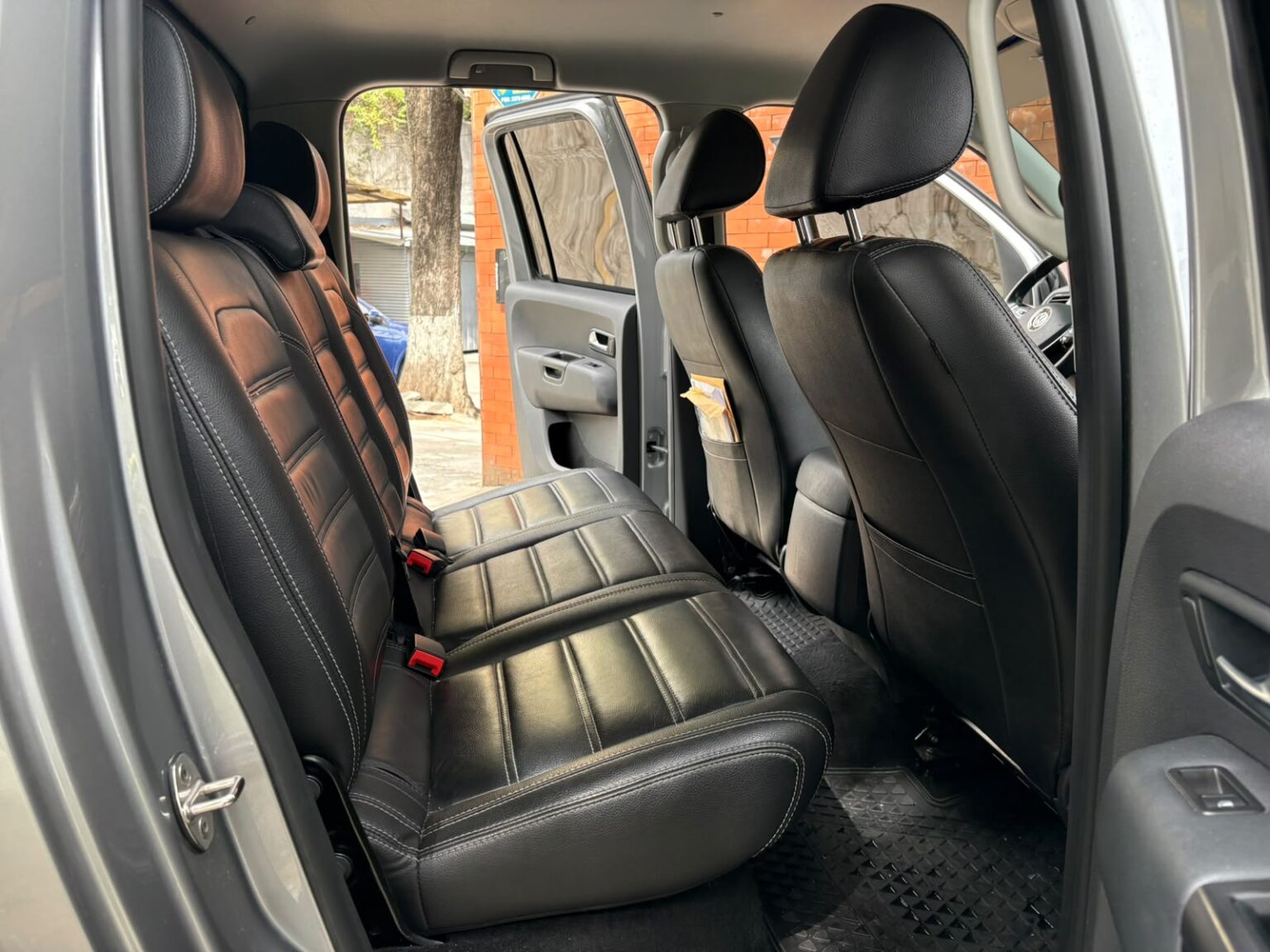 Volkswagen-Amarok-at-2023-945KMB (12)
