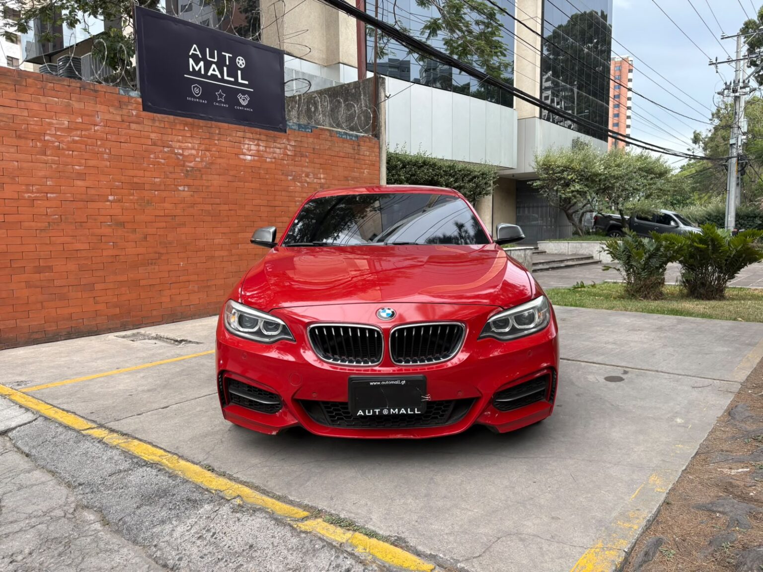 BMW-M235i-Coupe-2015-060FSQ (1)