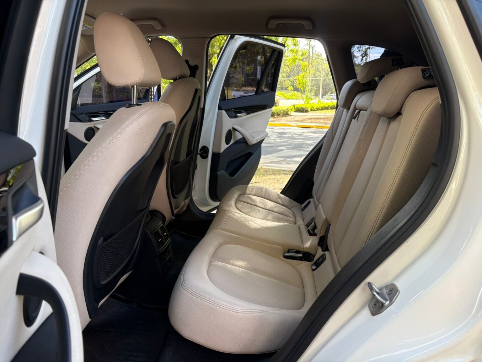 BMW-X1-18i-2021-662HYN (9)