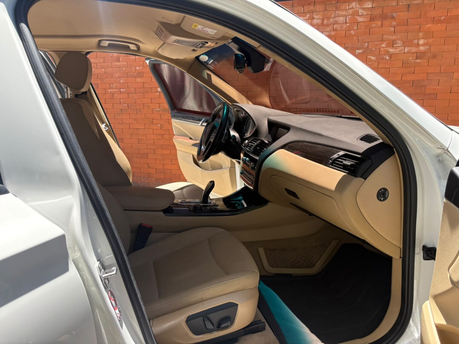 BMW-X3-20i-2016-386FYW (16)