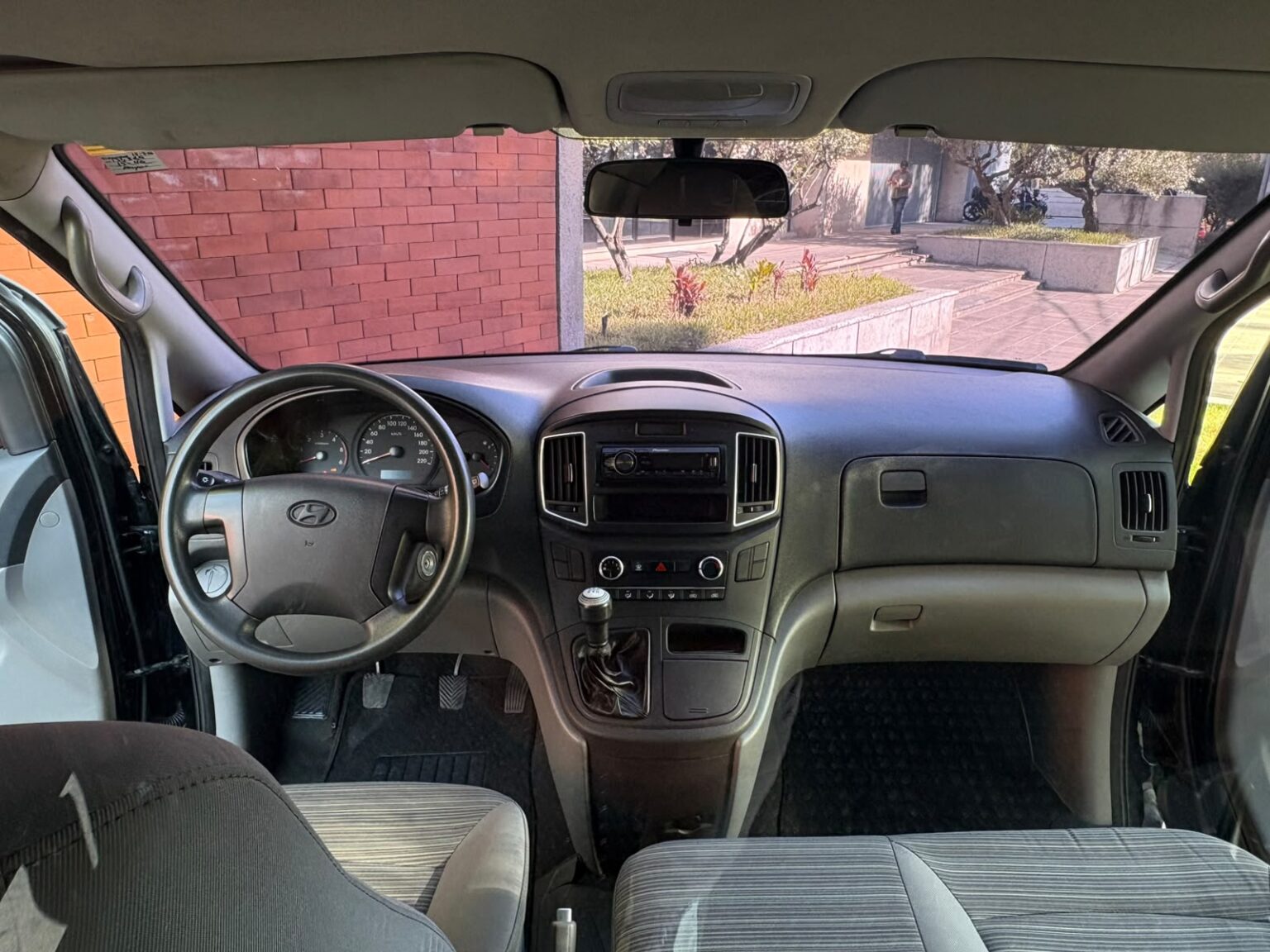 Hyundai-H1-GL-2021-620JNT (13)