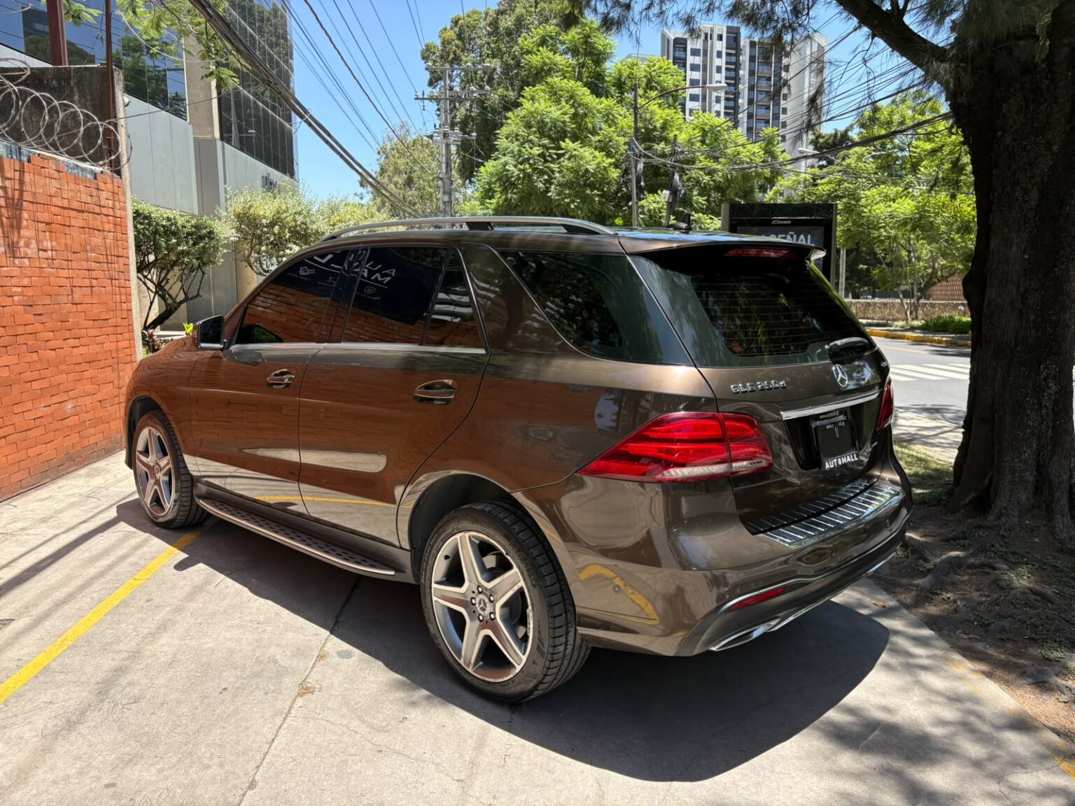 Mercedes-Benz-GLE250-2017-765GRM (7)