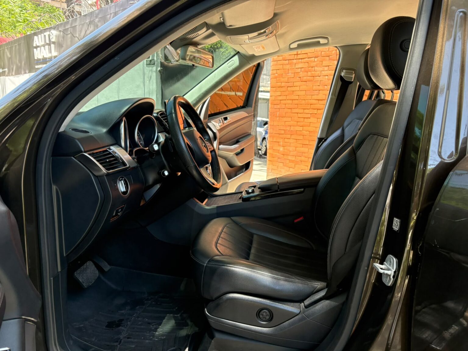 Mercedes-Benz-GLE250-2017-765GRM (9)