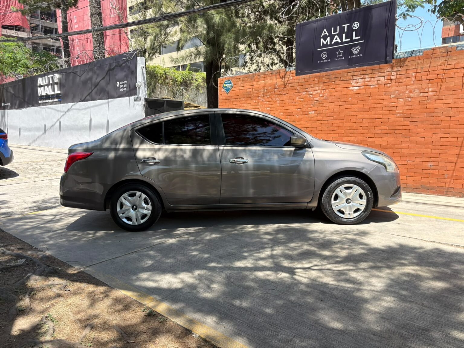 Nissan-Versa-2017-366GQM (7)