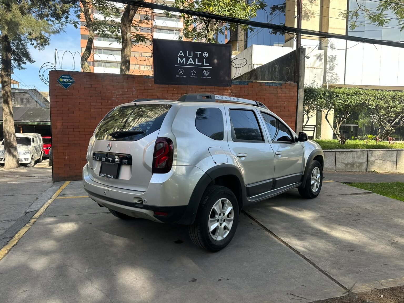 Renault-Duster-2017-572GFW (2)