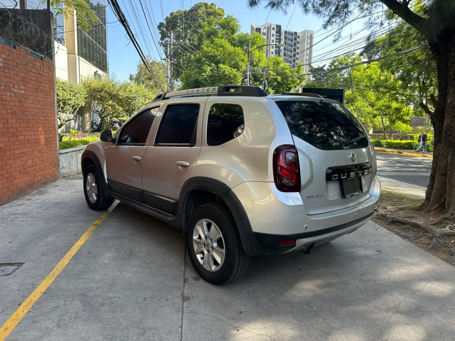 Renault-Duster-2017-572GFW (4)