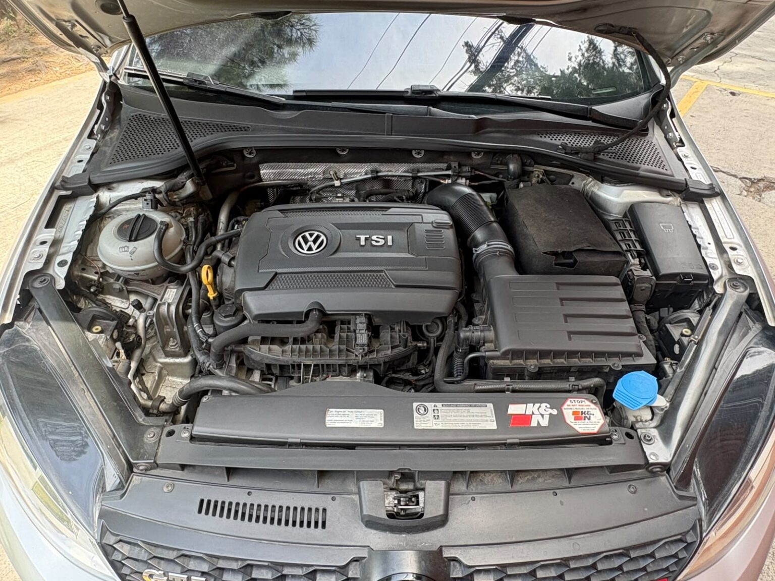Volkswagen-GTI-s-6M-2016-498JNG (16)