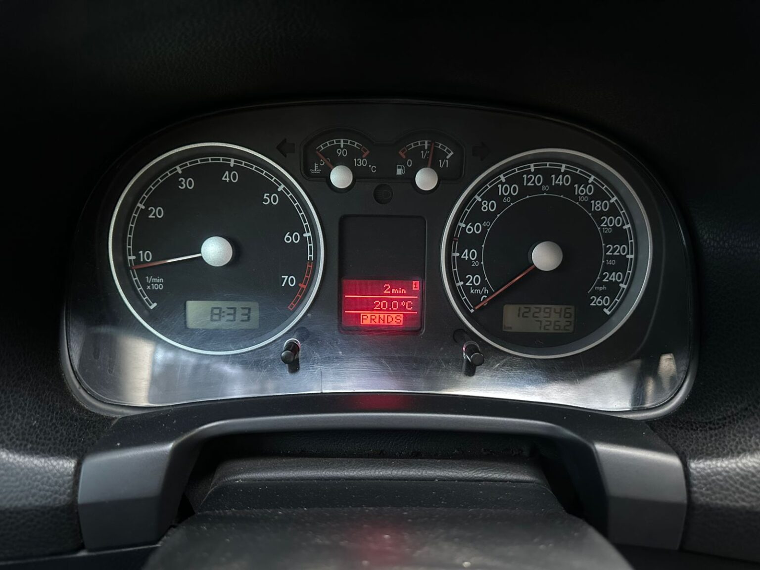 Volkswagen-Jetta-2011-692DZB (14)