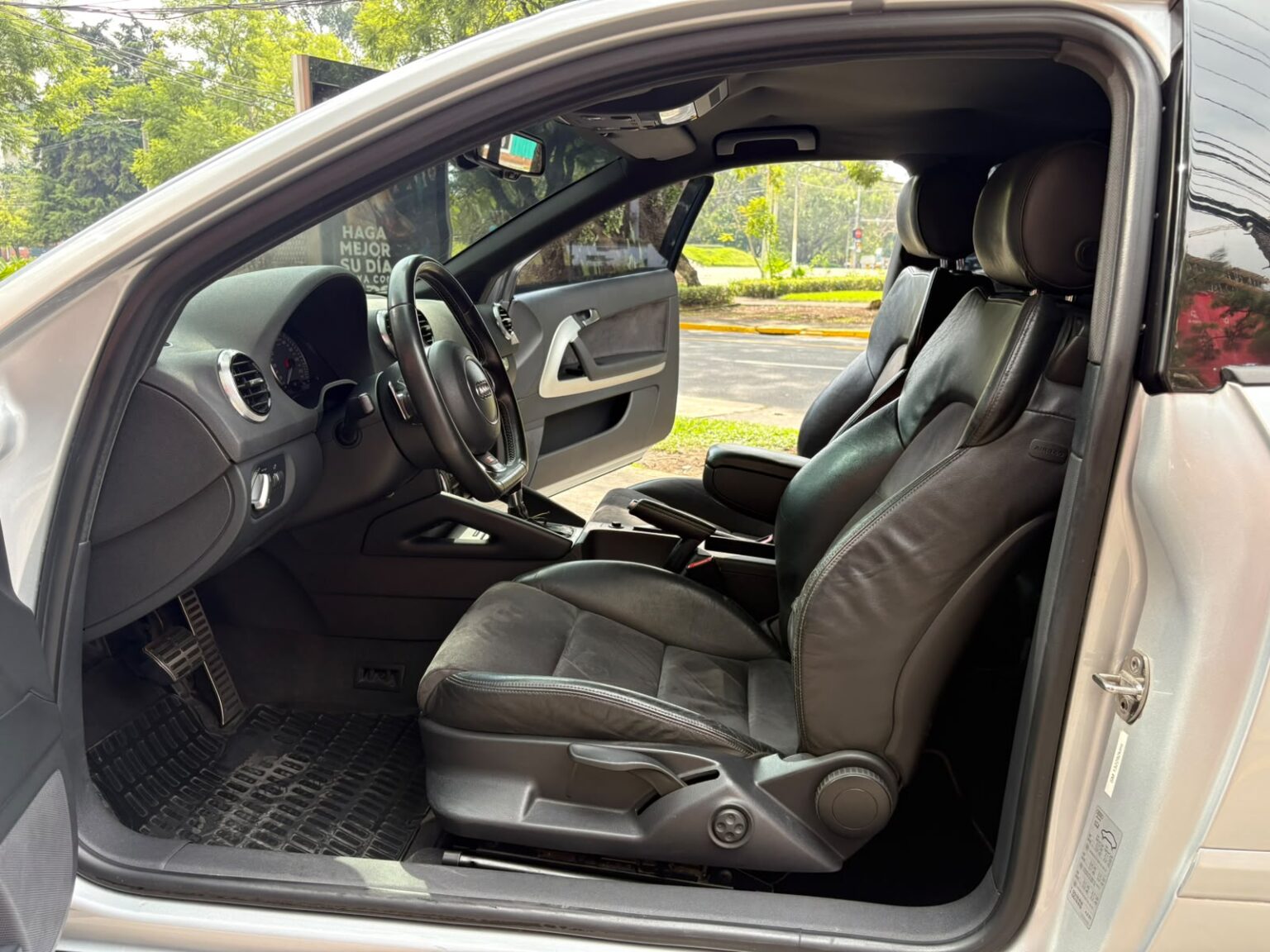 Audi-S3-2012-403FDF (15)