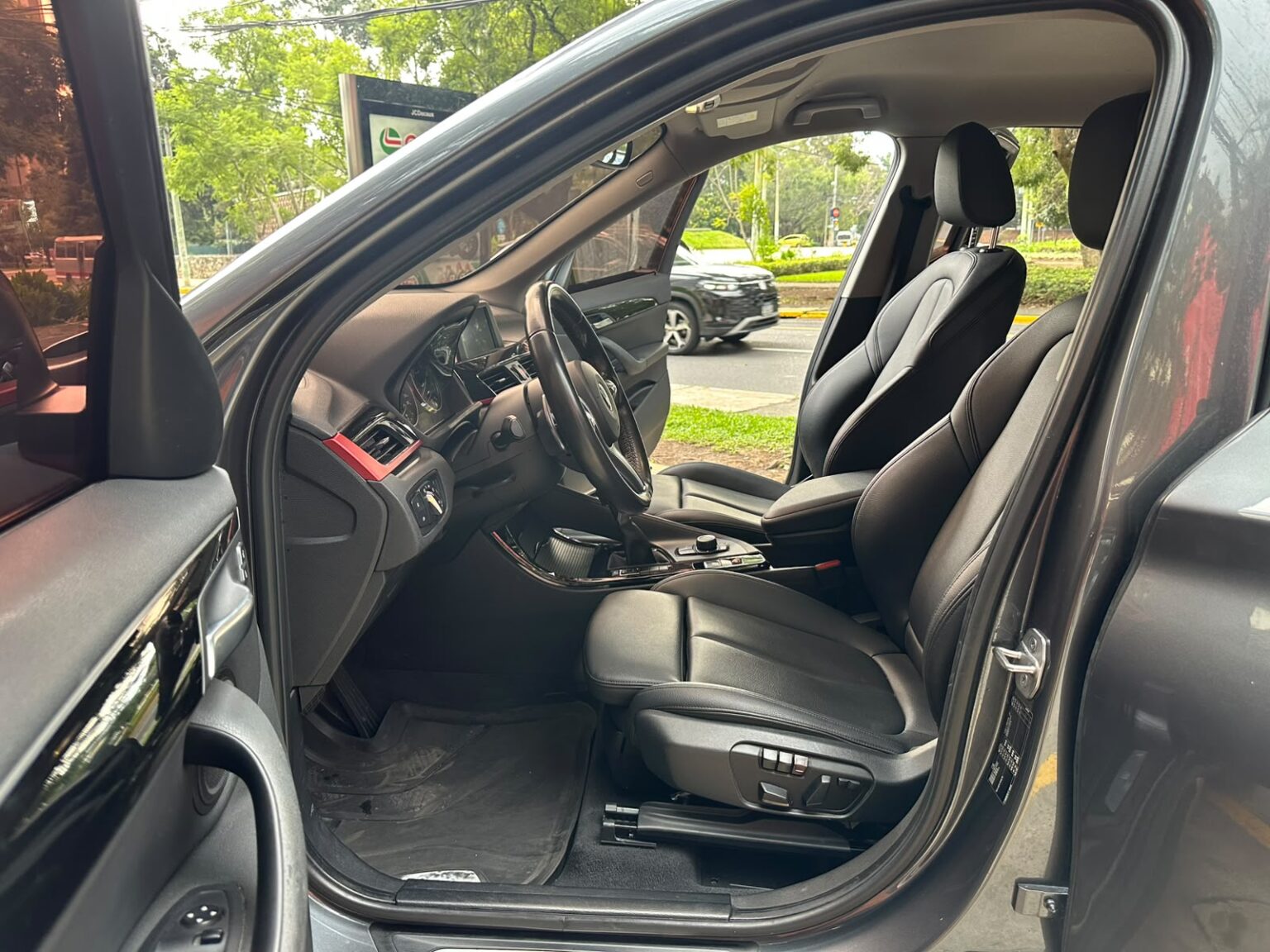 BMW-X1-SDrive-20i-2016-342GDZ (10)