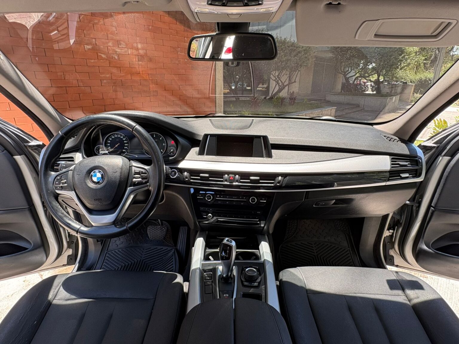 BMW-X5-Sdrive-25d-2016-564GBV (12)