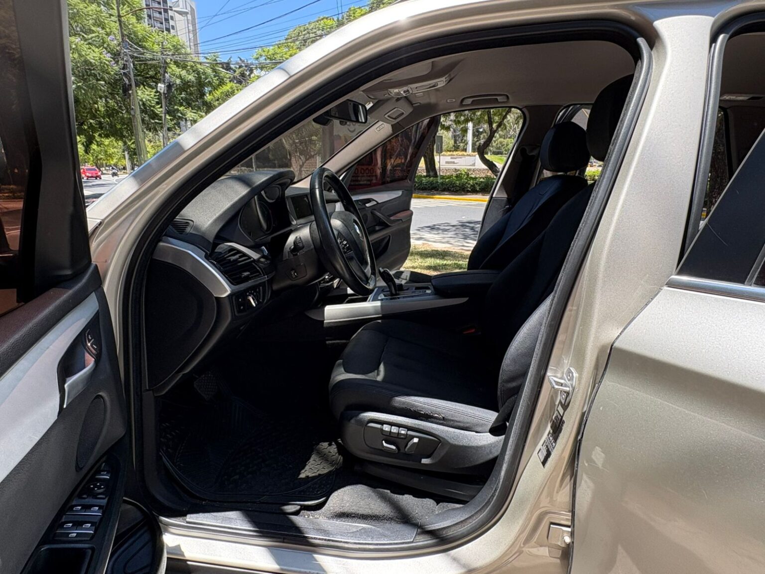 BMW-X5-Sdrive-25d-2016-564GBV (8)