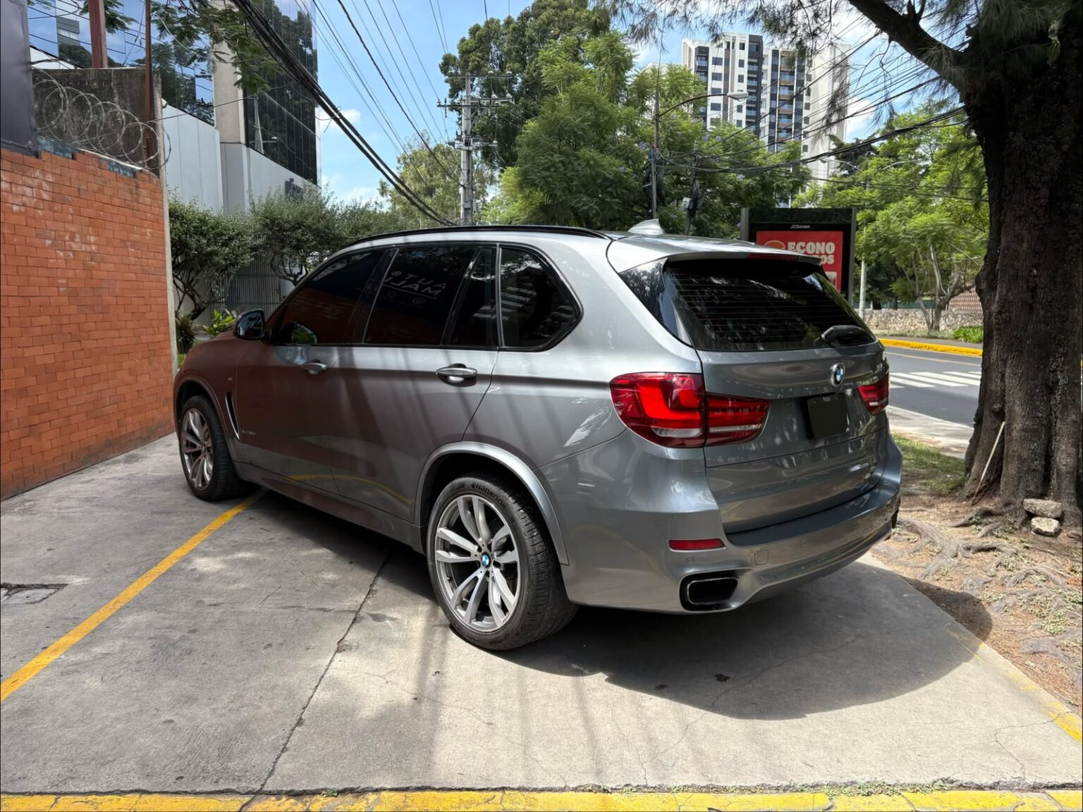 BMW-X5-XDrive-30d-2018-344JCL (6)