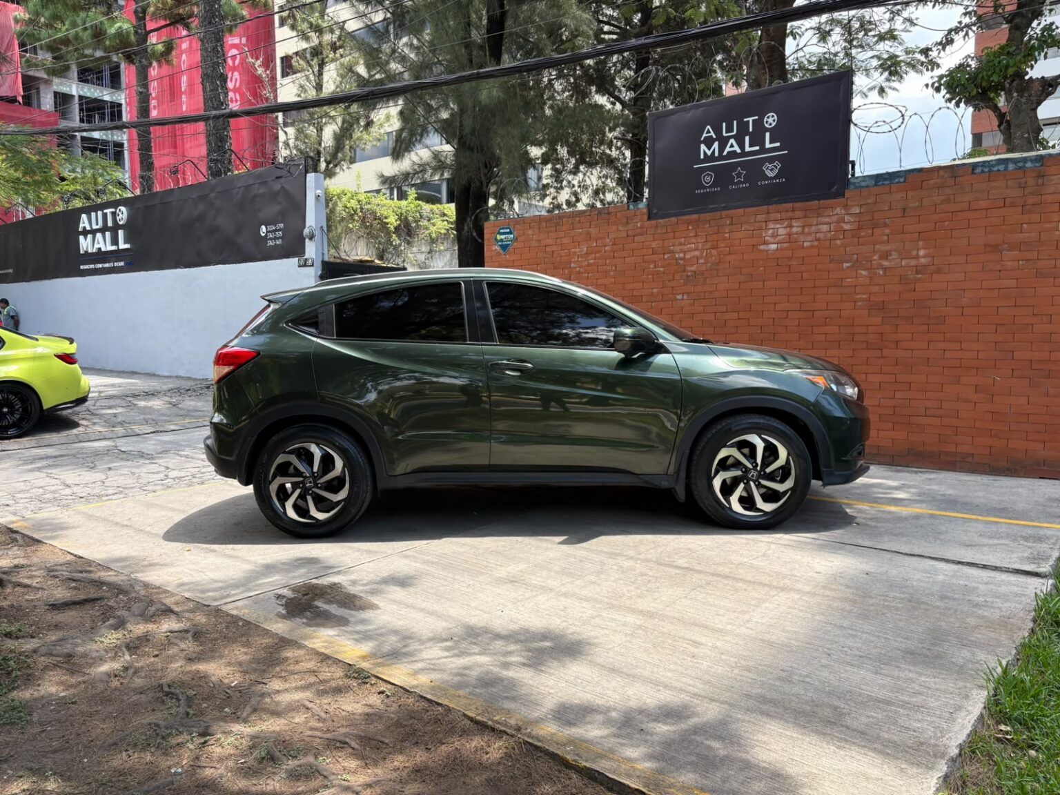 Honda-HRV-EXL-2017-701JGM (13)