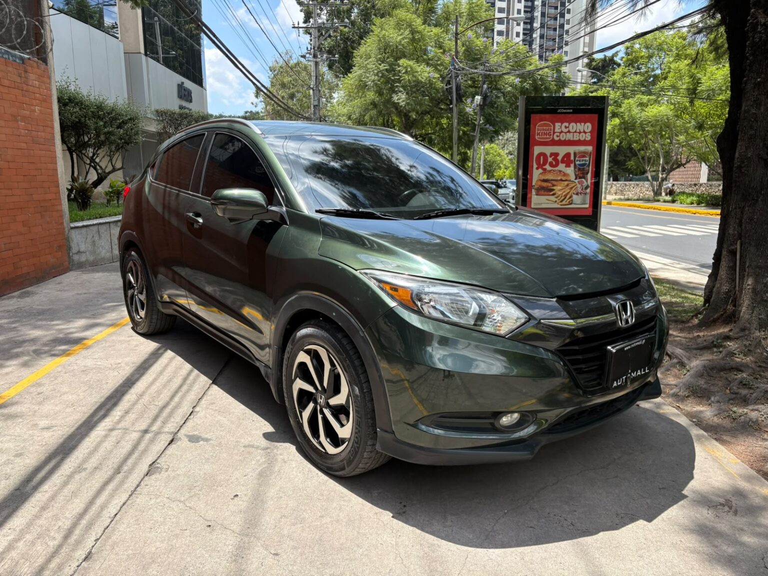 Honda-HRV-EXL-2017-701JGM (2)