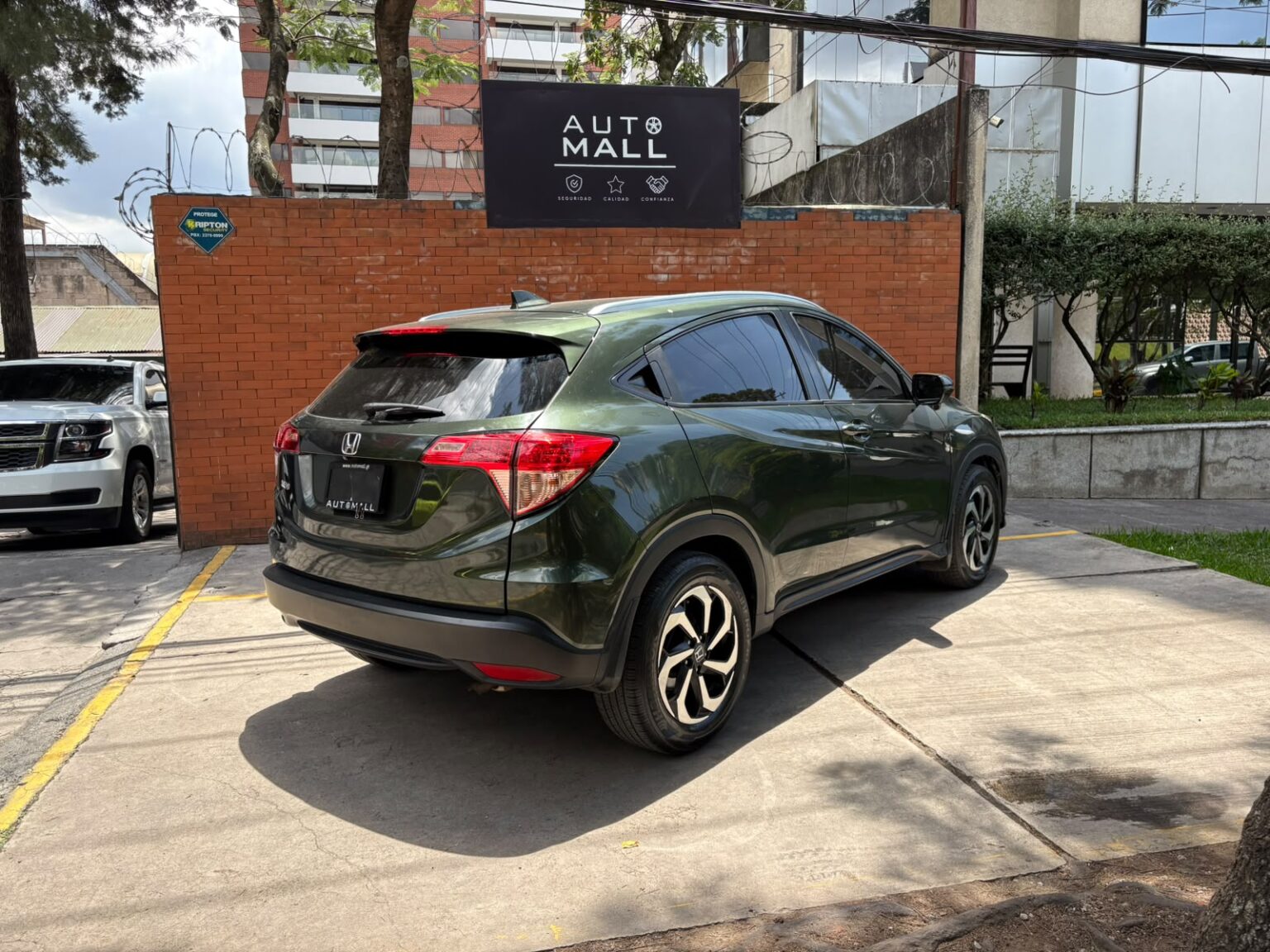 Honda-HRV-EXL-2017-701JGM (4)