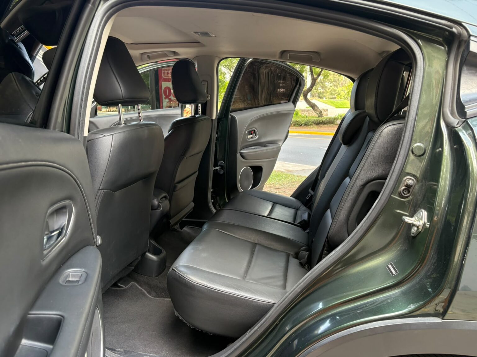 Honda-HRV-EXL-2017-701JGM (9)