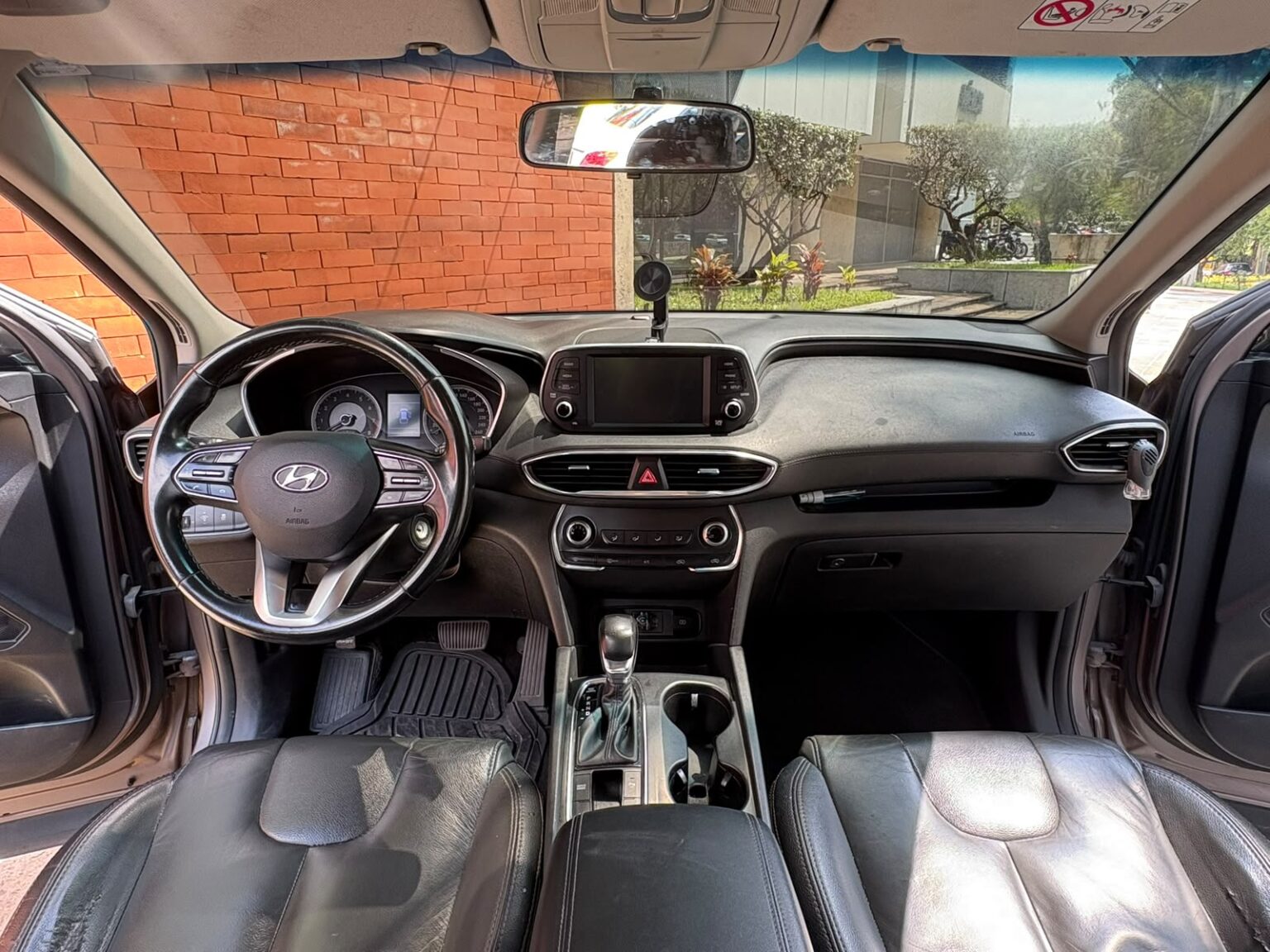 Hyundai-SantaFe-2019-979JPD (11)