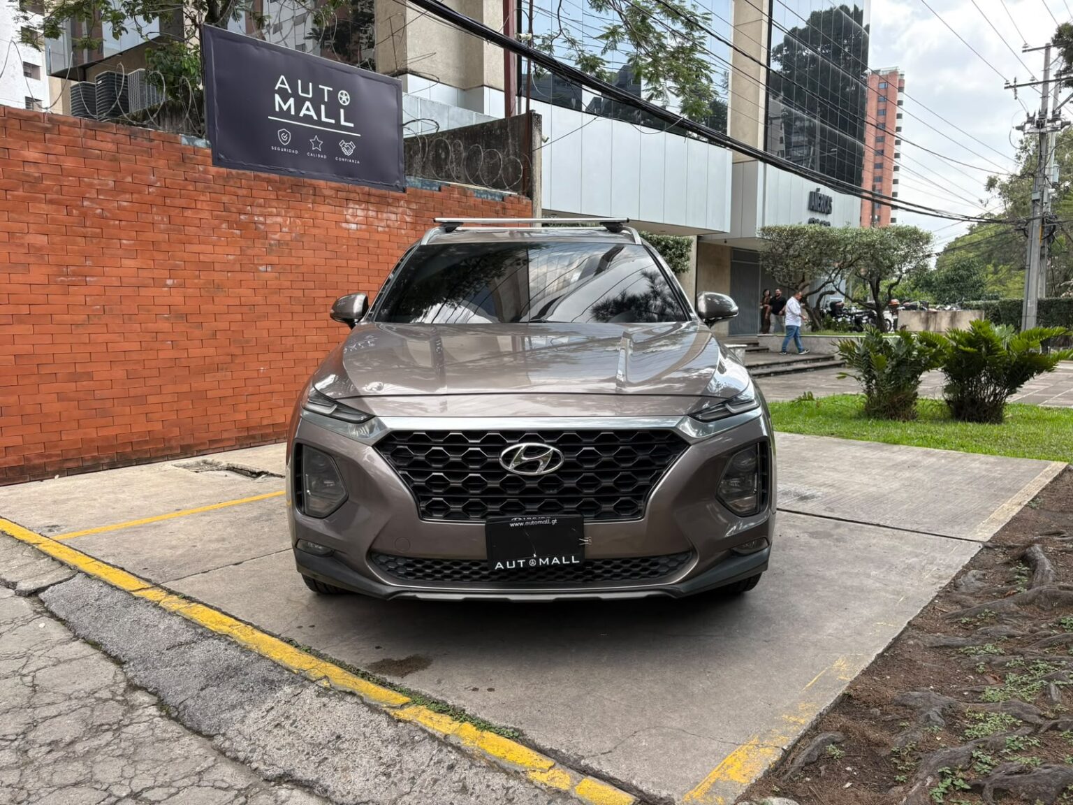 Hyundai-SantaFe-2019-979JPD (2)