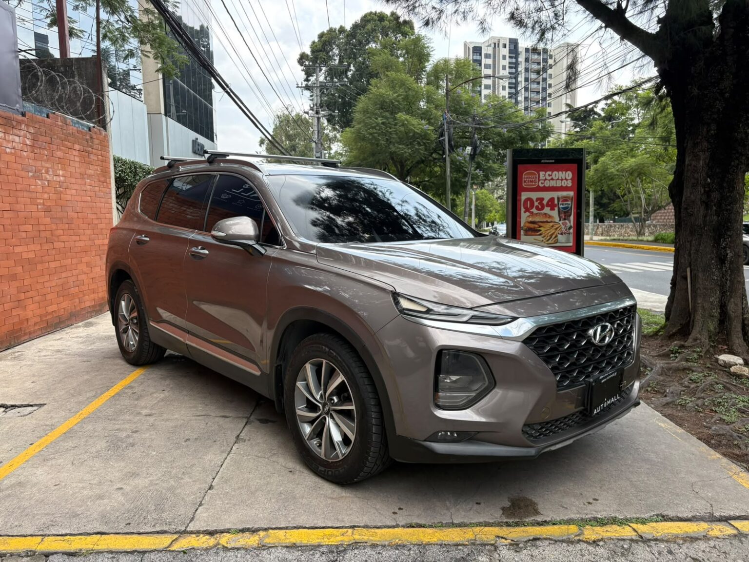 Hyundai-SantaFe-2019-979JPD (5)