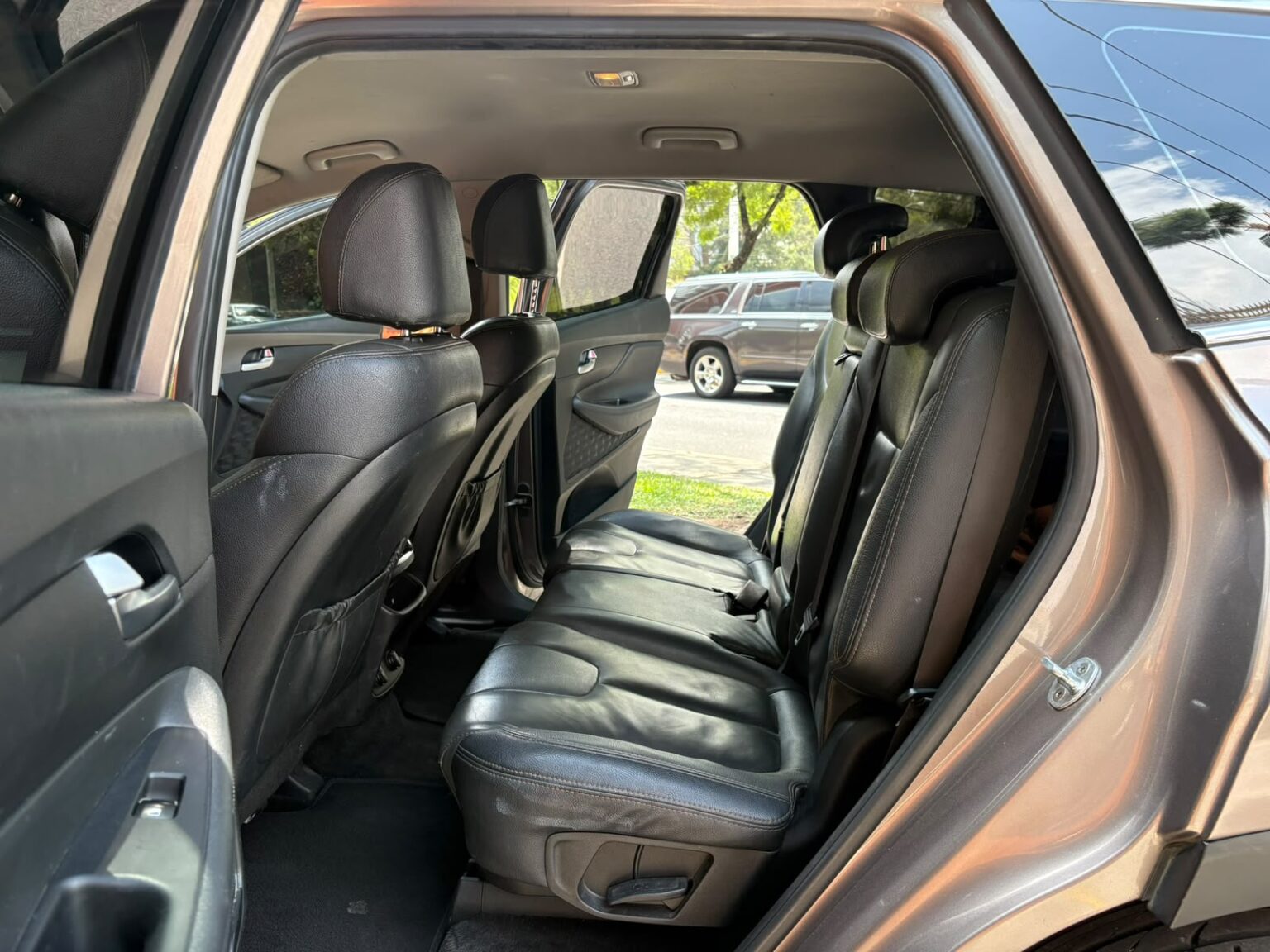 Hyundai-SantaFe-2019-979JPD (8)