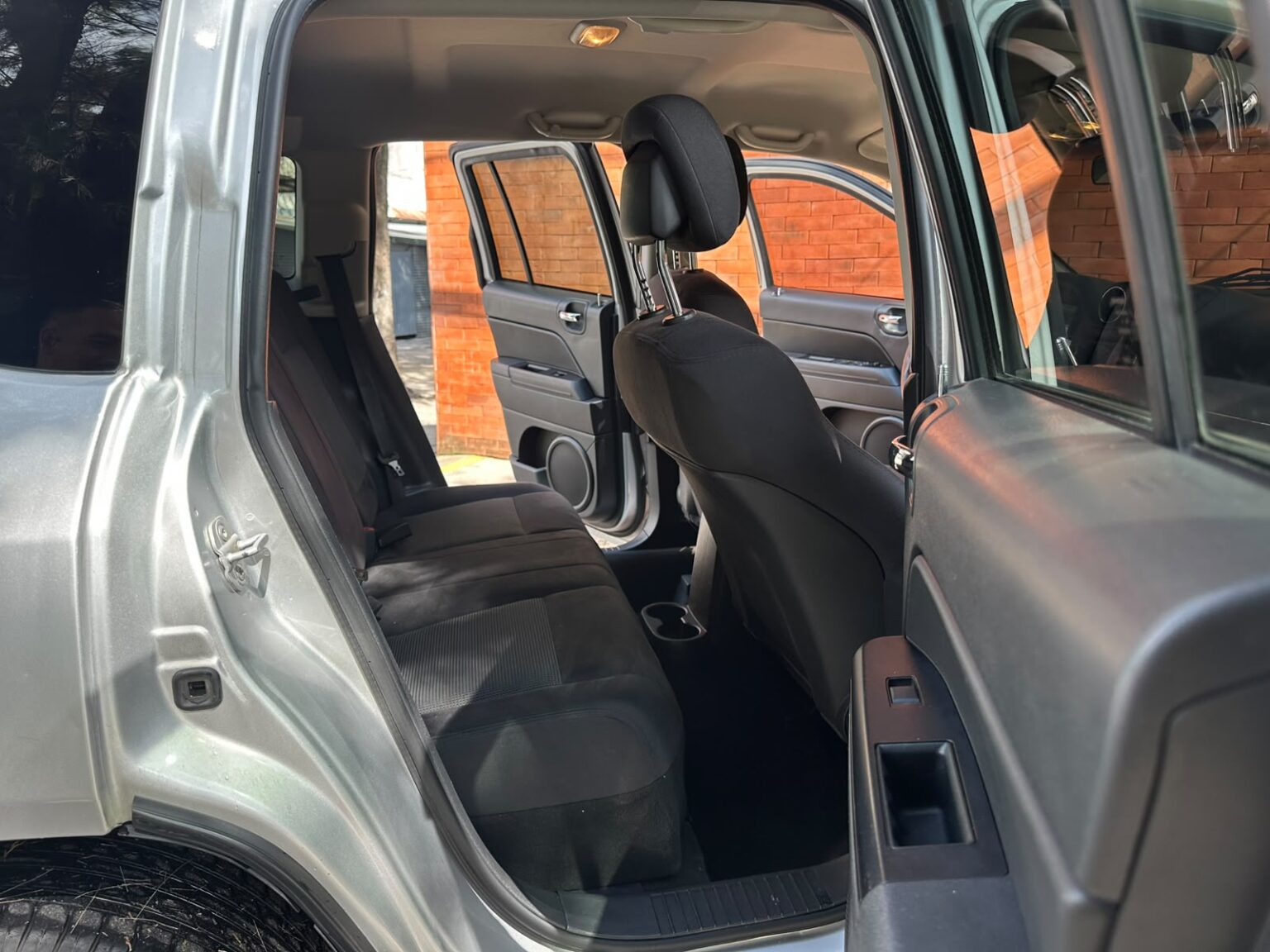 Jeep-Compass-2011-771GHX (10)