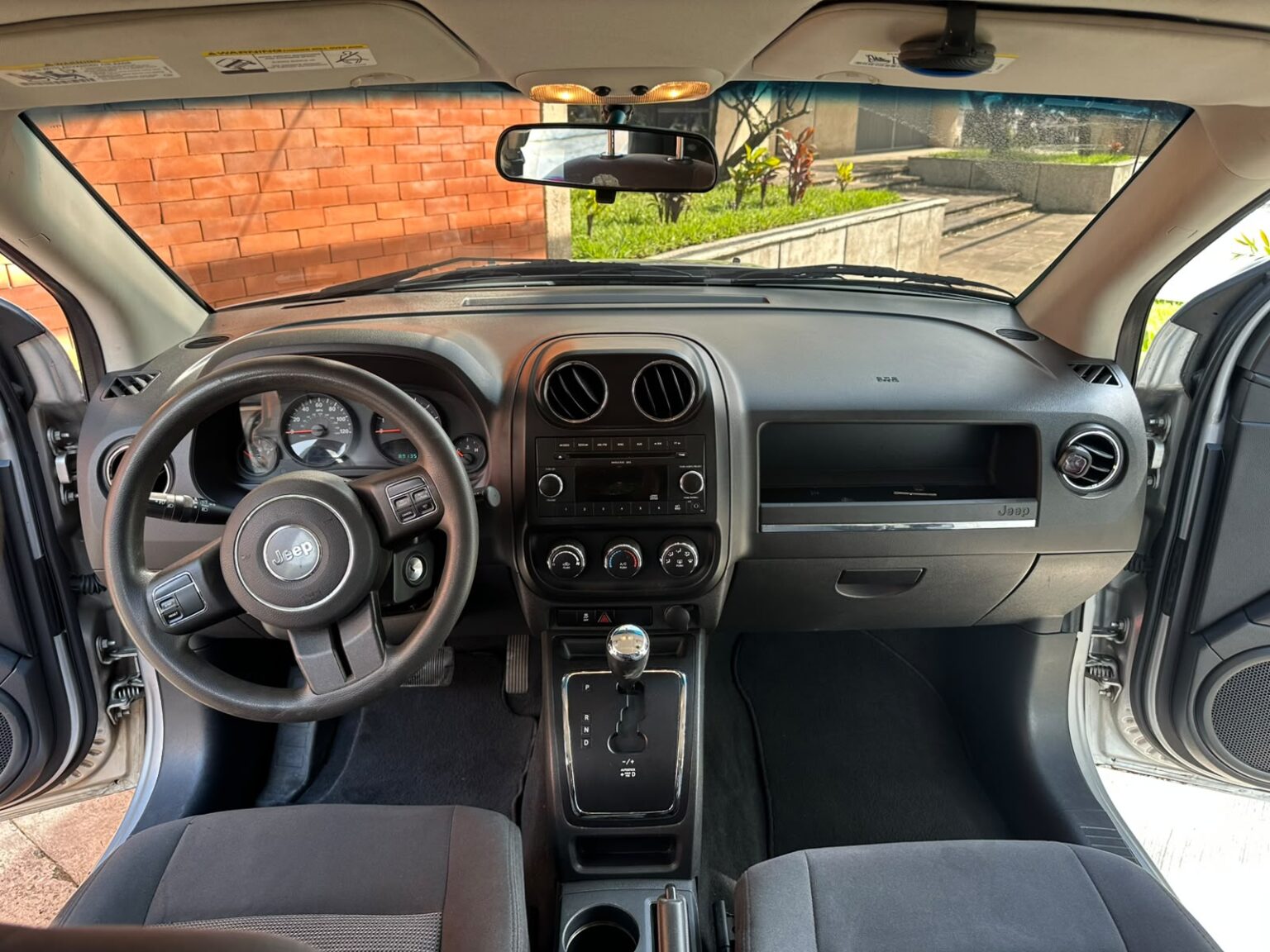 Jeep-Compass-2011-771GHX (16)