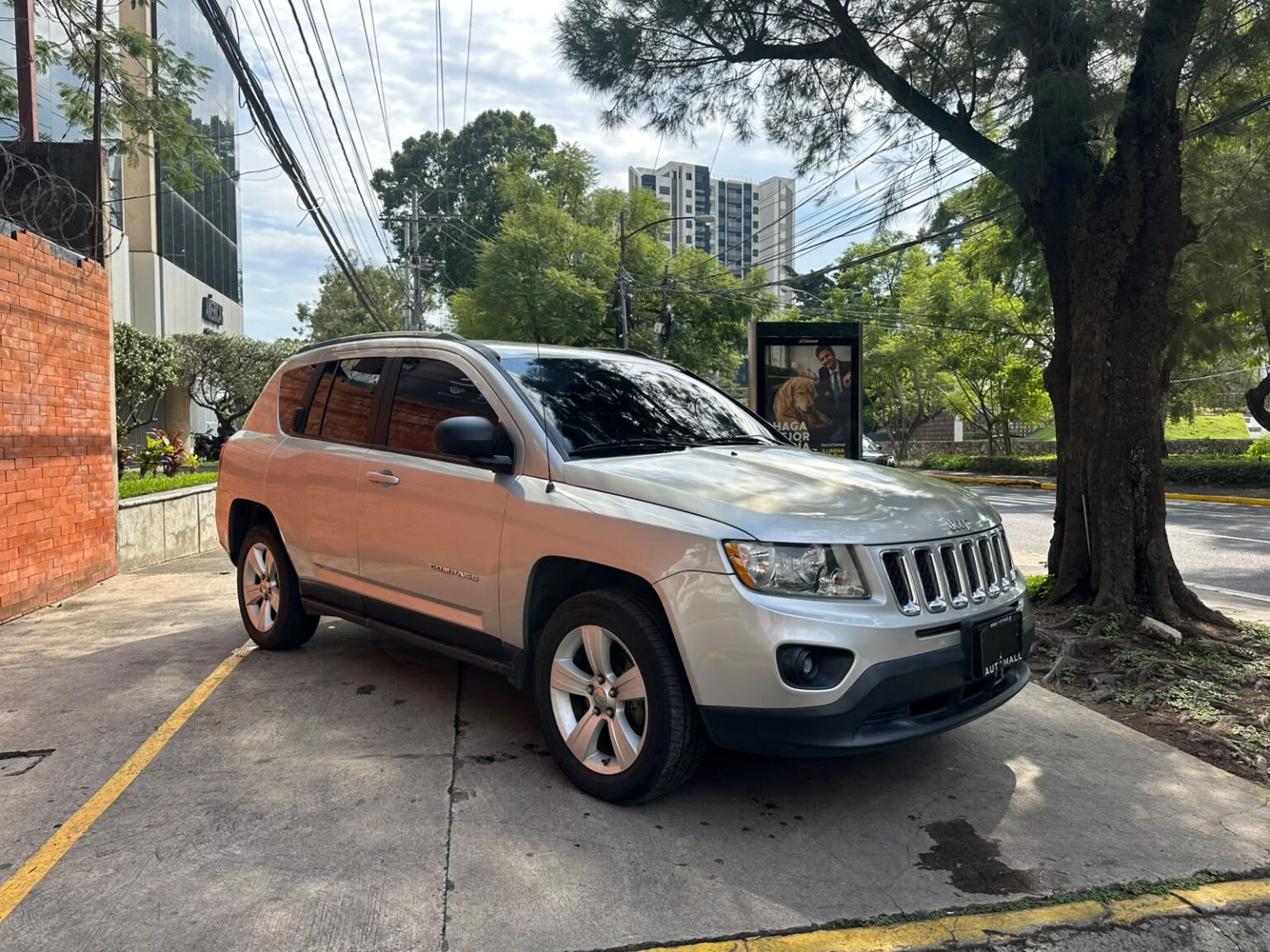Jeep-Compass-2011-771GHX (3)