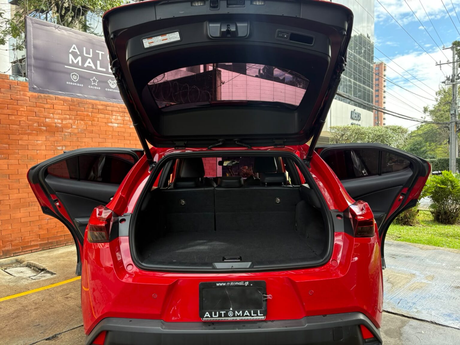 Lexus-UX200-2020-720HYN (14)