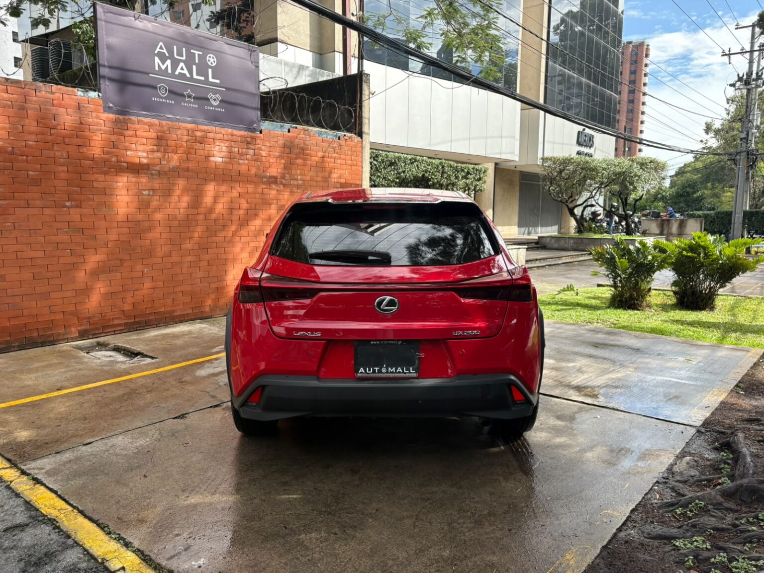 Lexus-UX200-2020-720HYN (5)