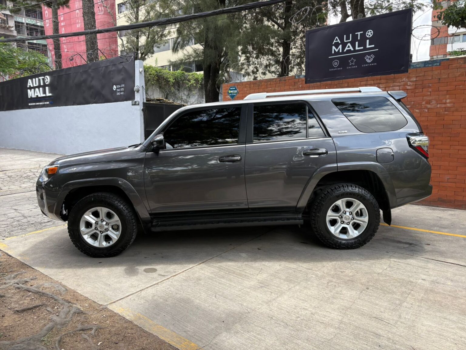 Toyota-4Runner-2022-631JKB (7)