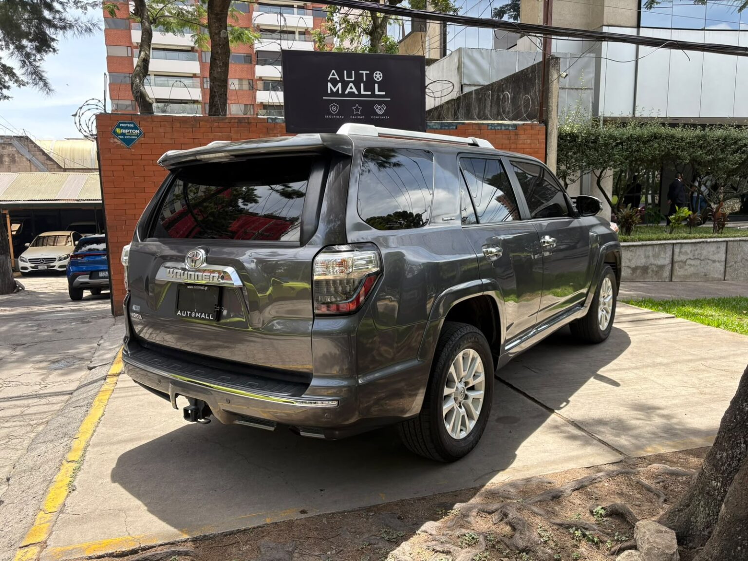 Toyota-4Runner-limited-2015-573fts (4)