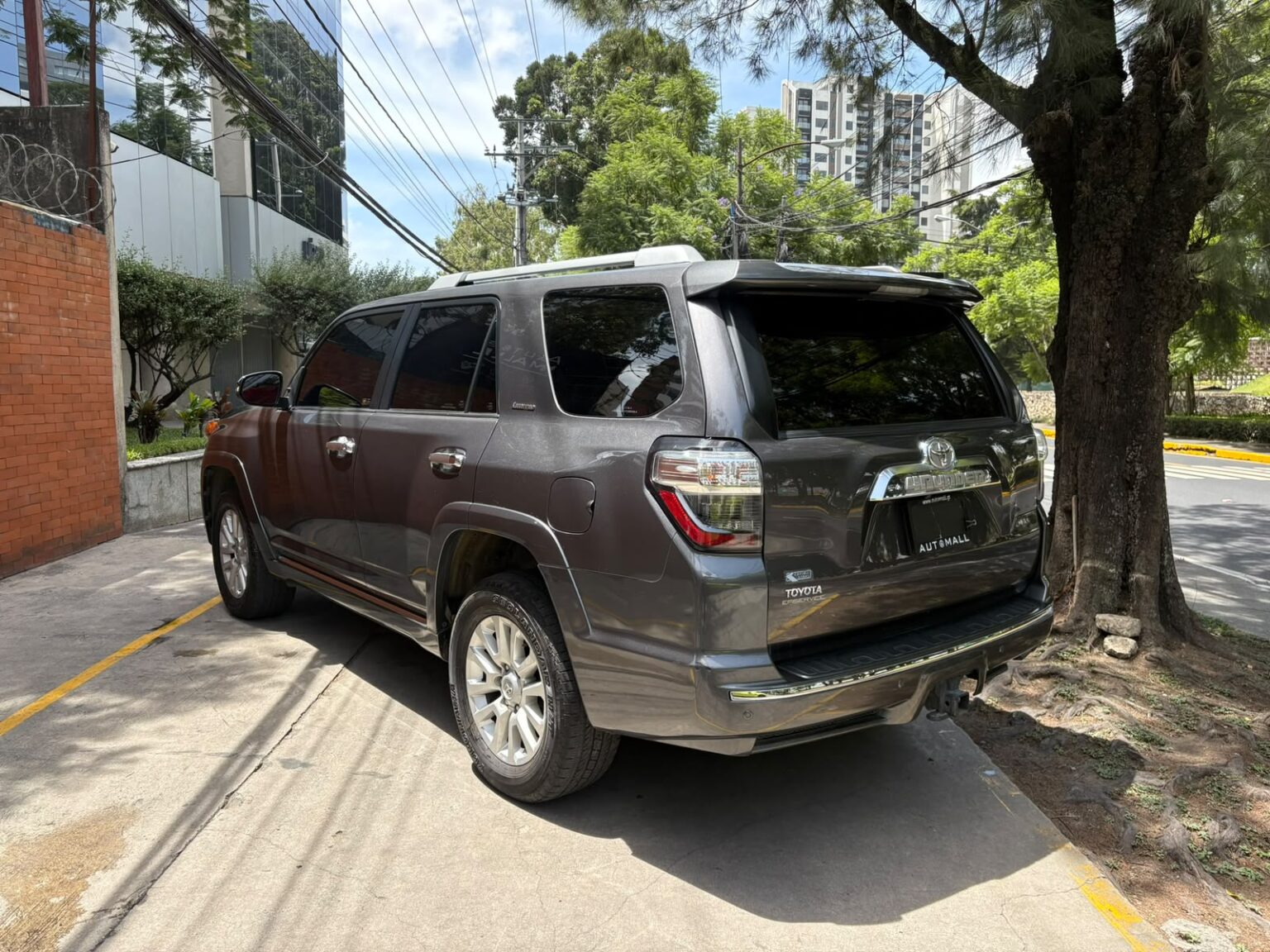 Toyota-4Runner-limited-2015-573fts (6)