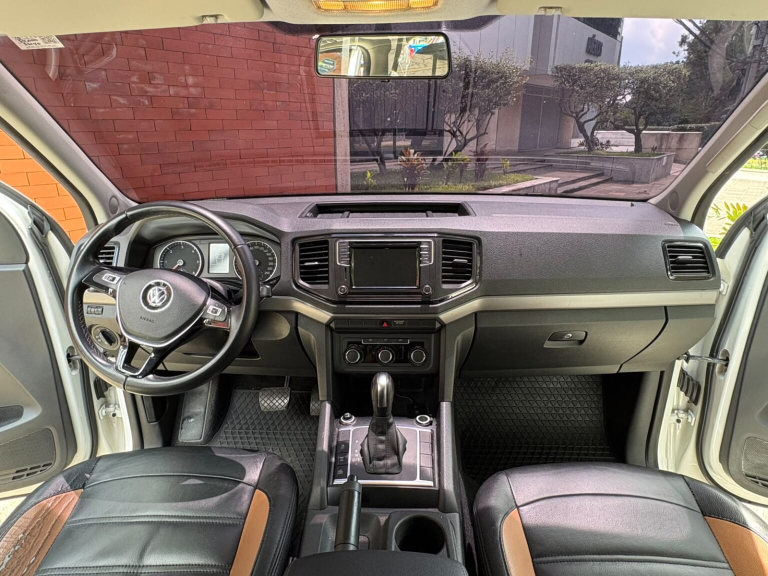 Volkswagen-Amarok-AT-2022-638KDX (10)