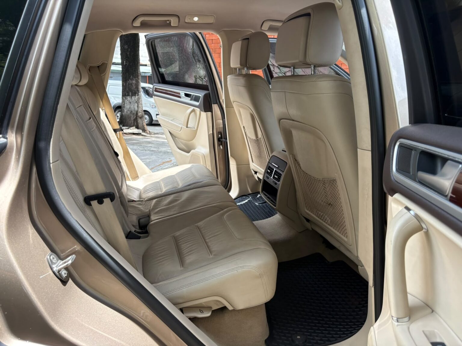 Volkswagen-Touareg-2016-089HTP (14)