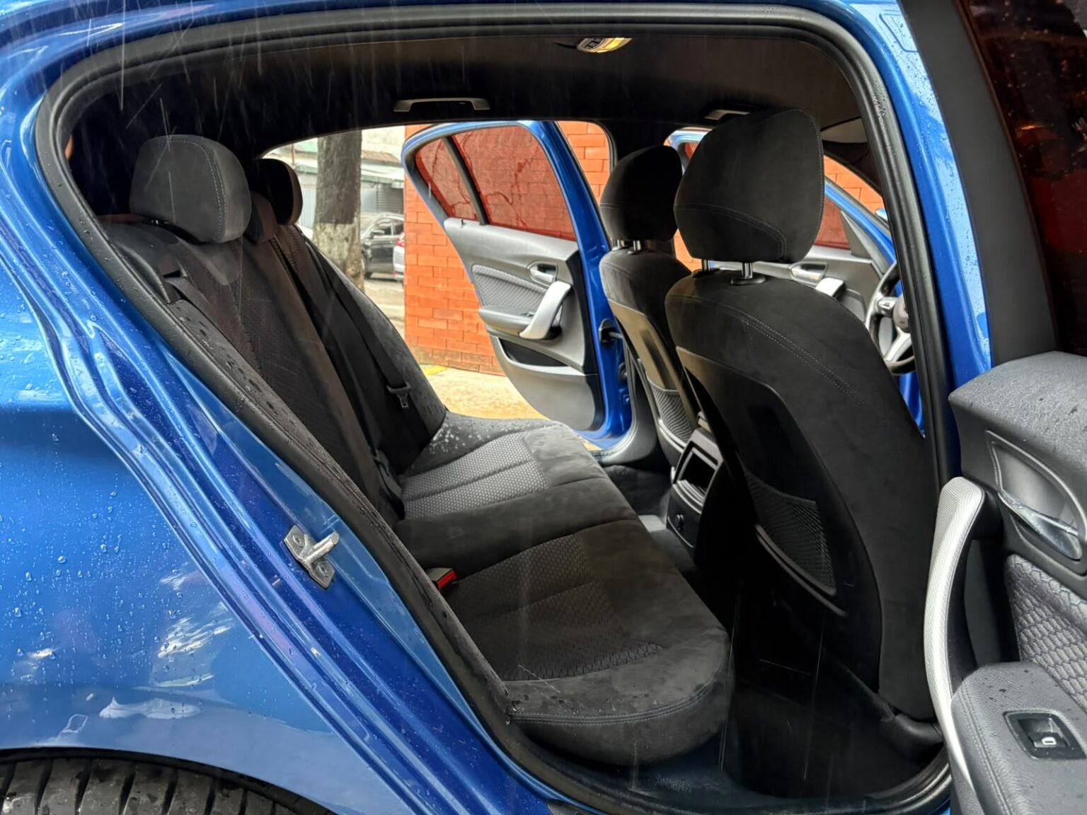 BMW-120i-AT-2016-697FZM (11)