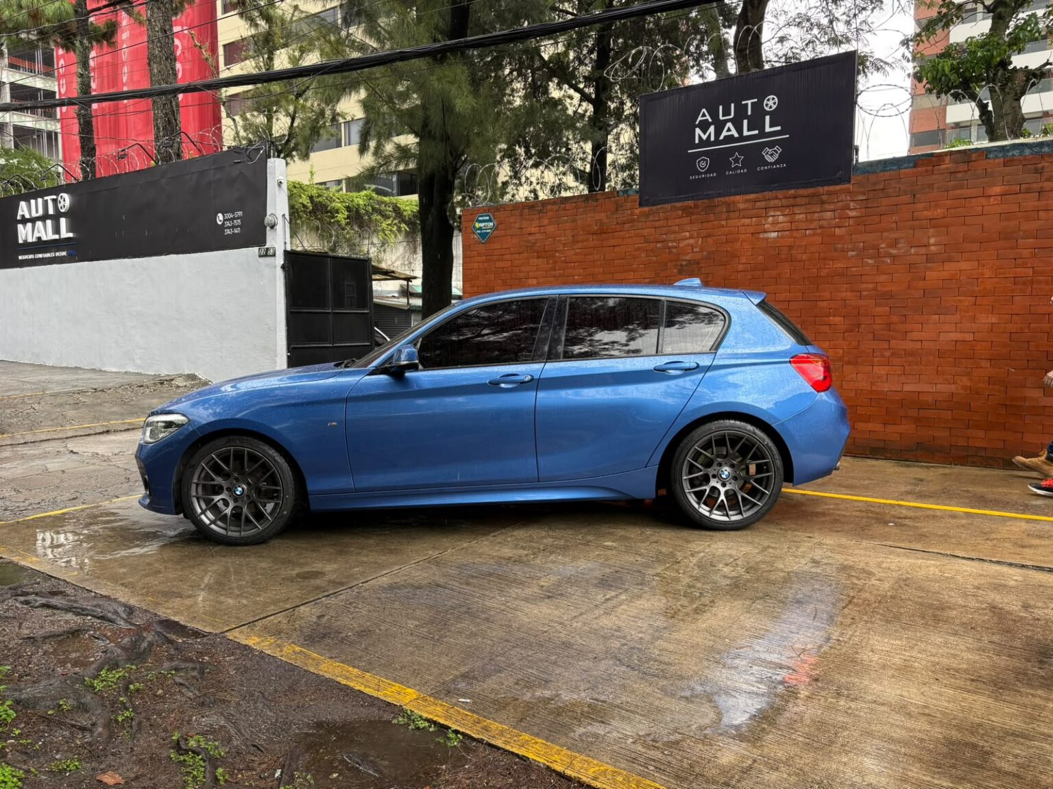 BMW-120i-AT-2016-697FZM (7)