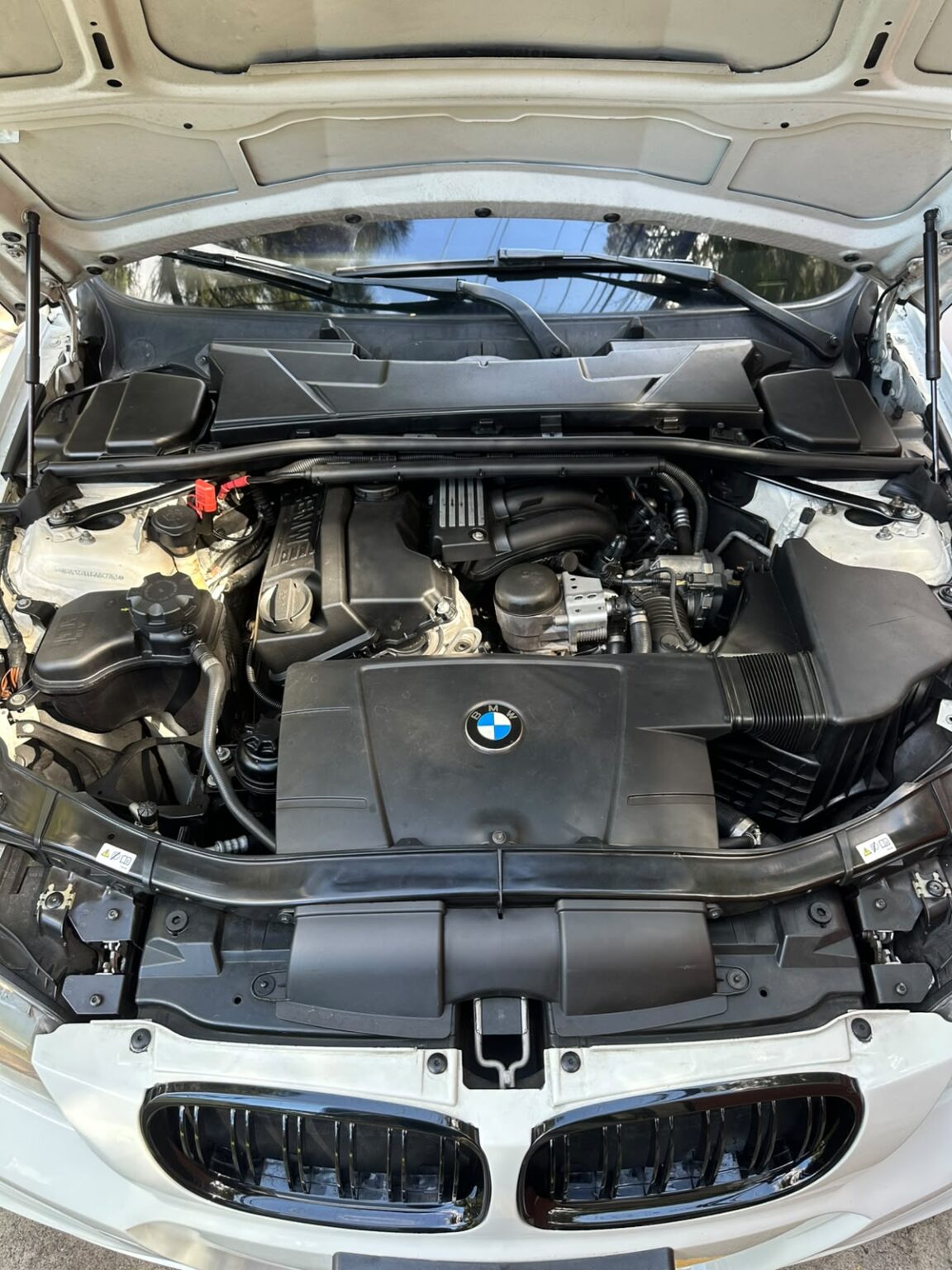 BMW-320i-2011-213DZP (5)