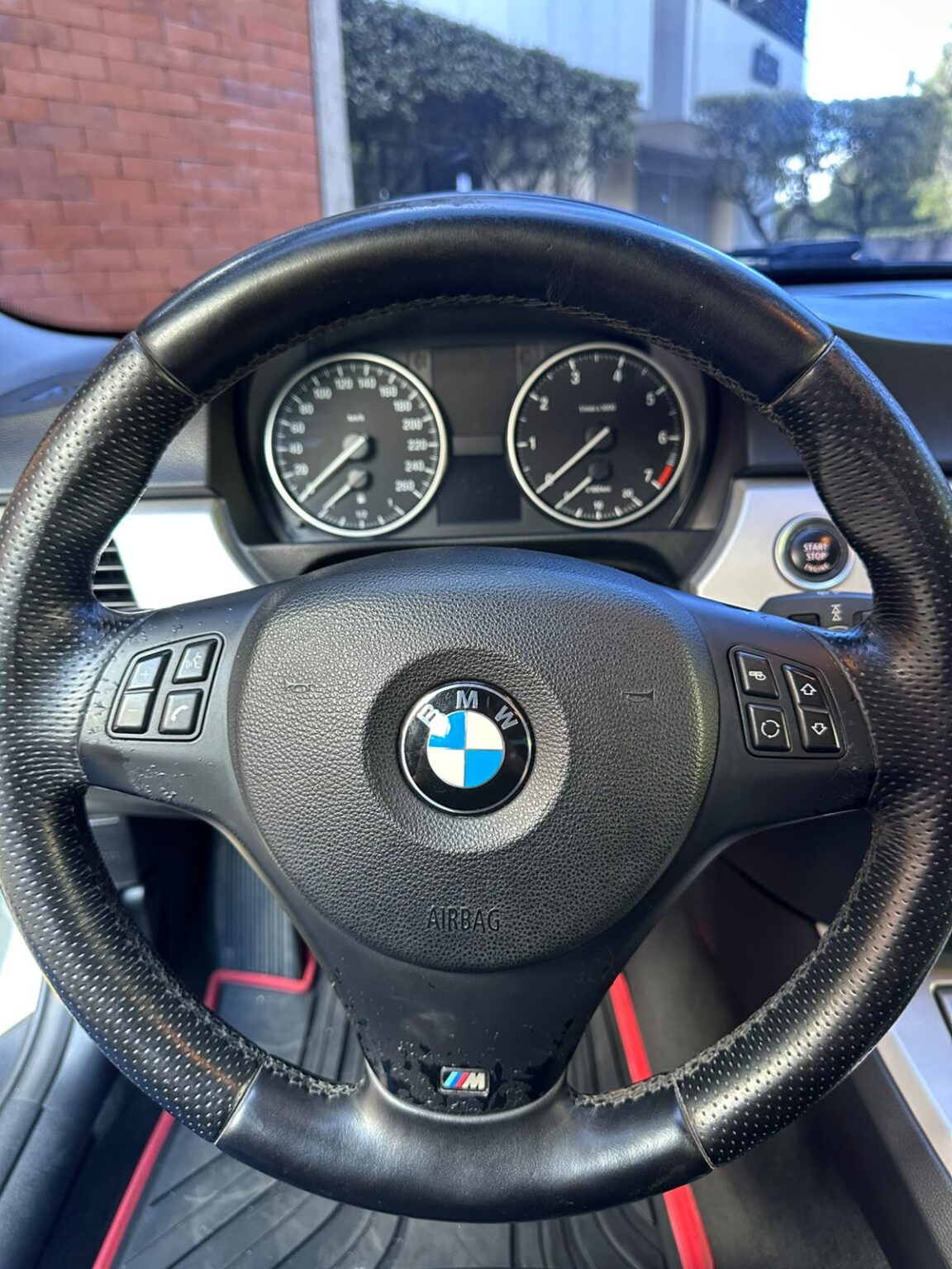 BMW-320i-2011-213DZP (7)