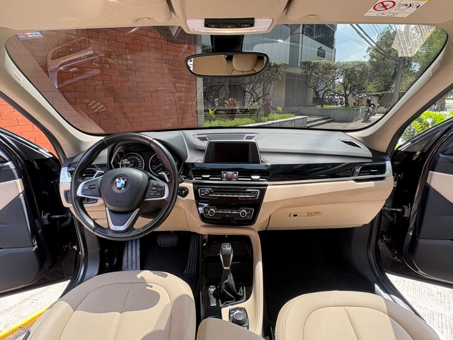 BMW-X1-Sdrove-18d-2016-341GDZ (12)