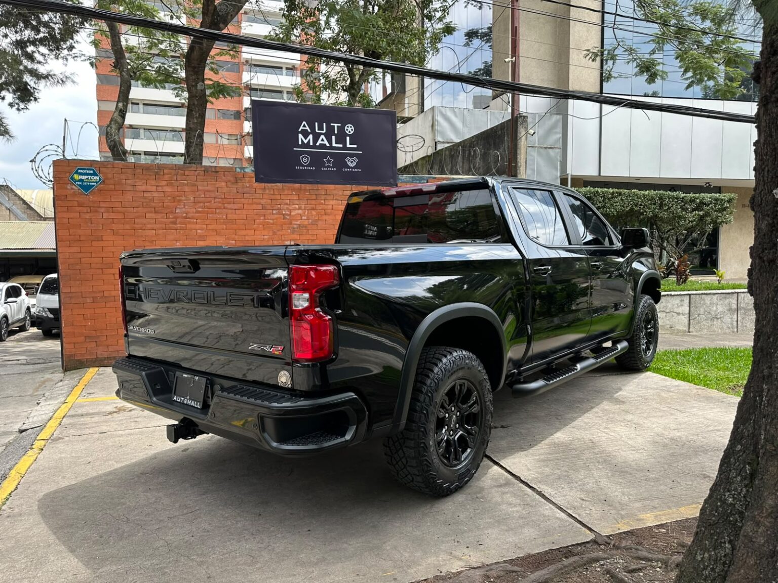 Chevrolet-Silverado-ZR2-2023-218KZT (13)