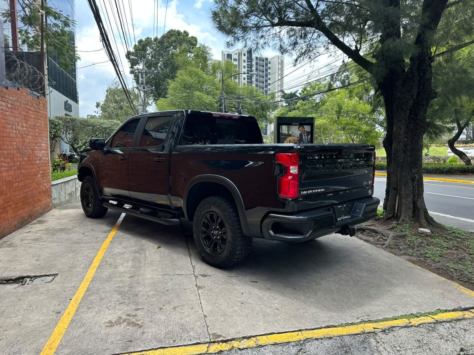 Chevrolet-Silverado-ZR2-2023-218KZT (16)