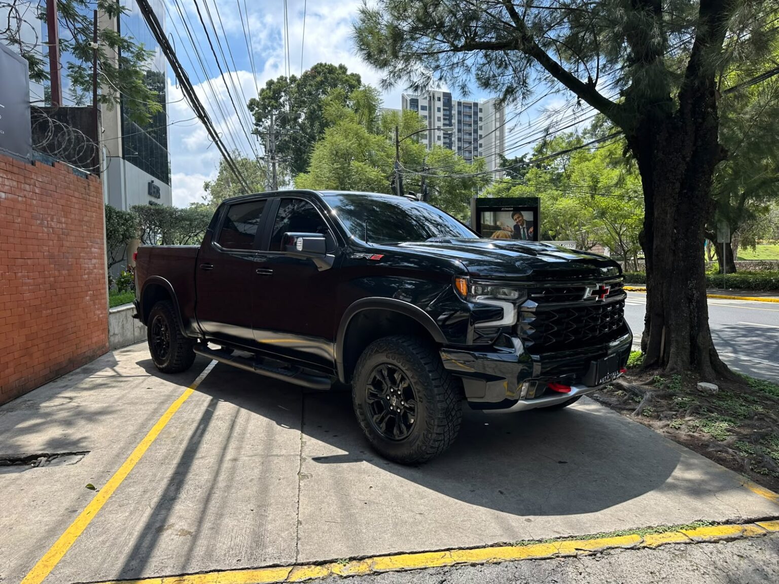 Chevrolet-Silverado-ZR2-2023-218KZT (3)