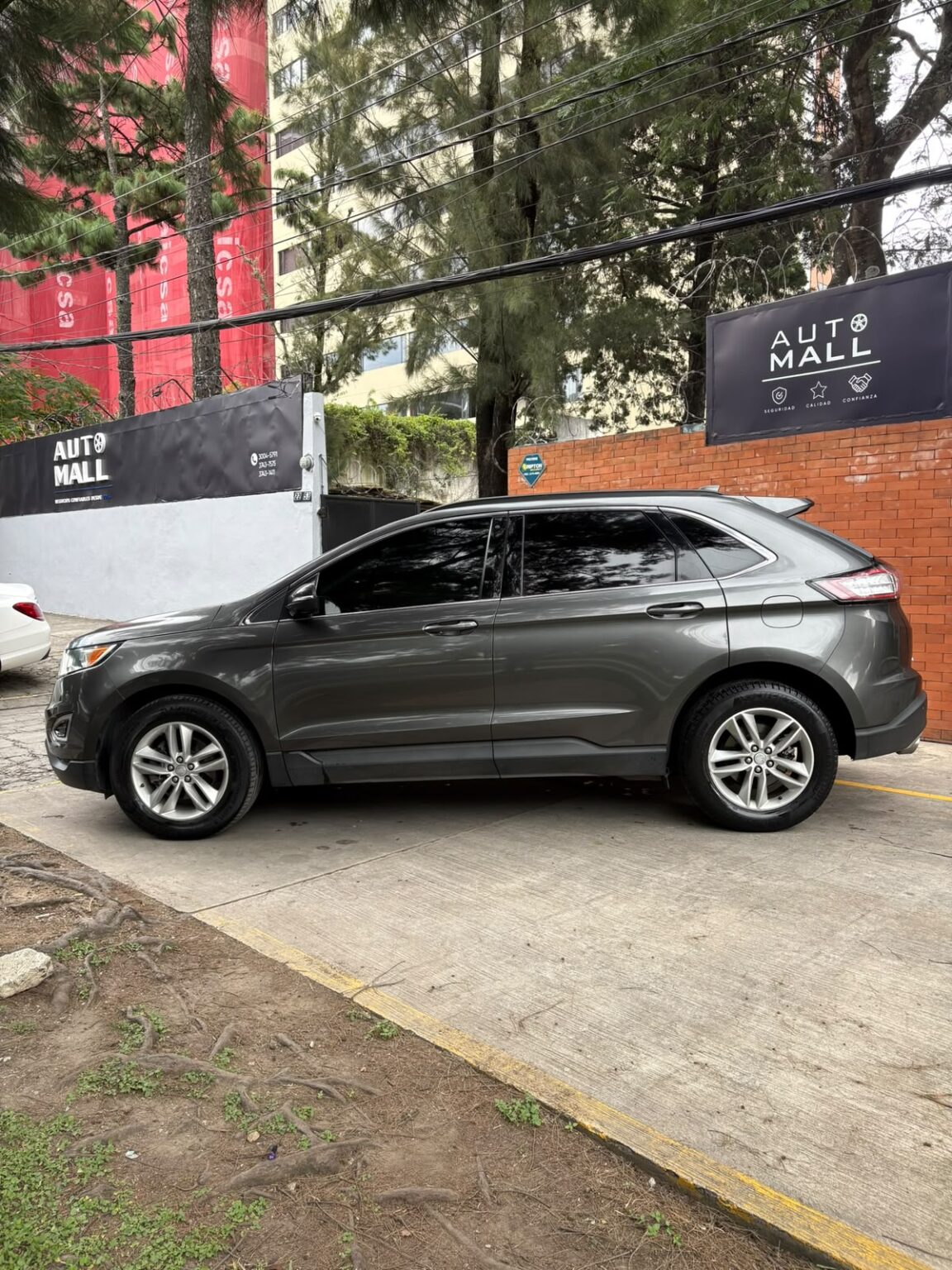 Ford-Edge-SLE-2016-313GKF (7)