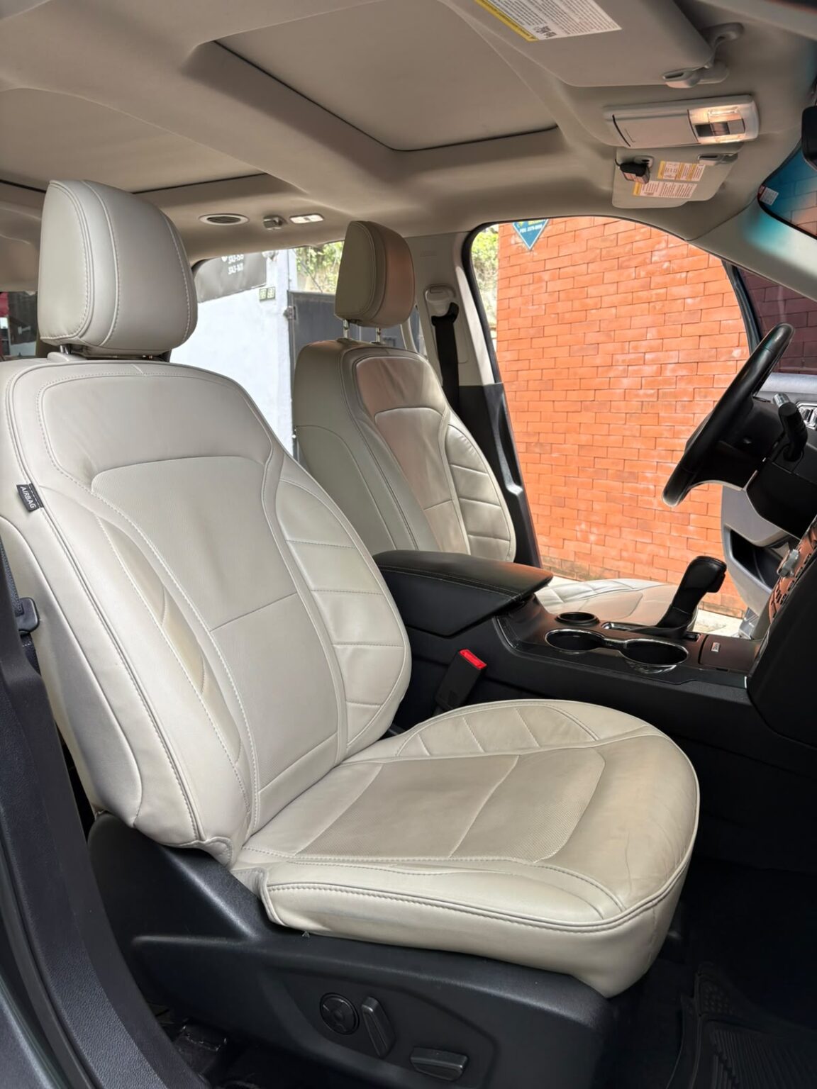 Ford-Explorer-Limited-FWD-2019-581JVL (18)